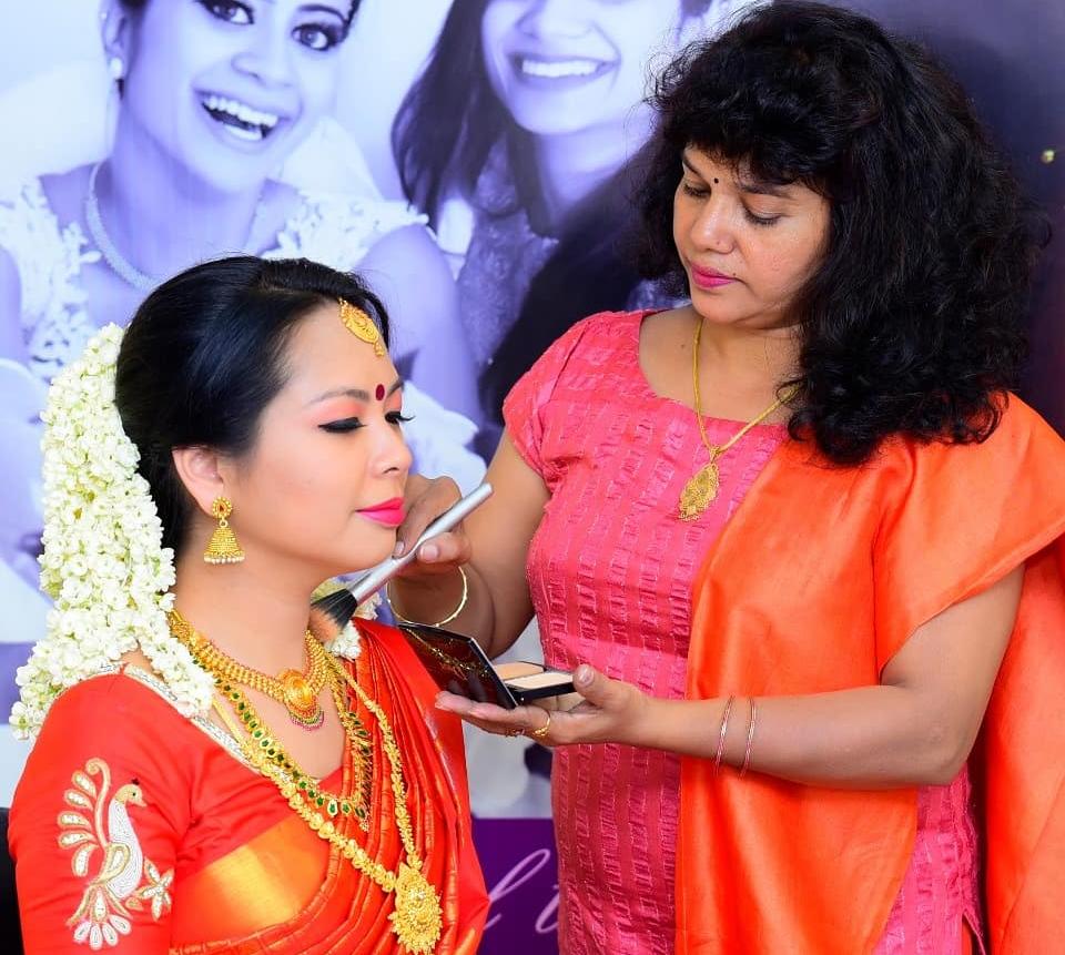 ANGEL WINGS MAKEUP STUDIO PATHANAMTHITTA
