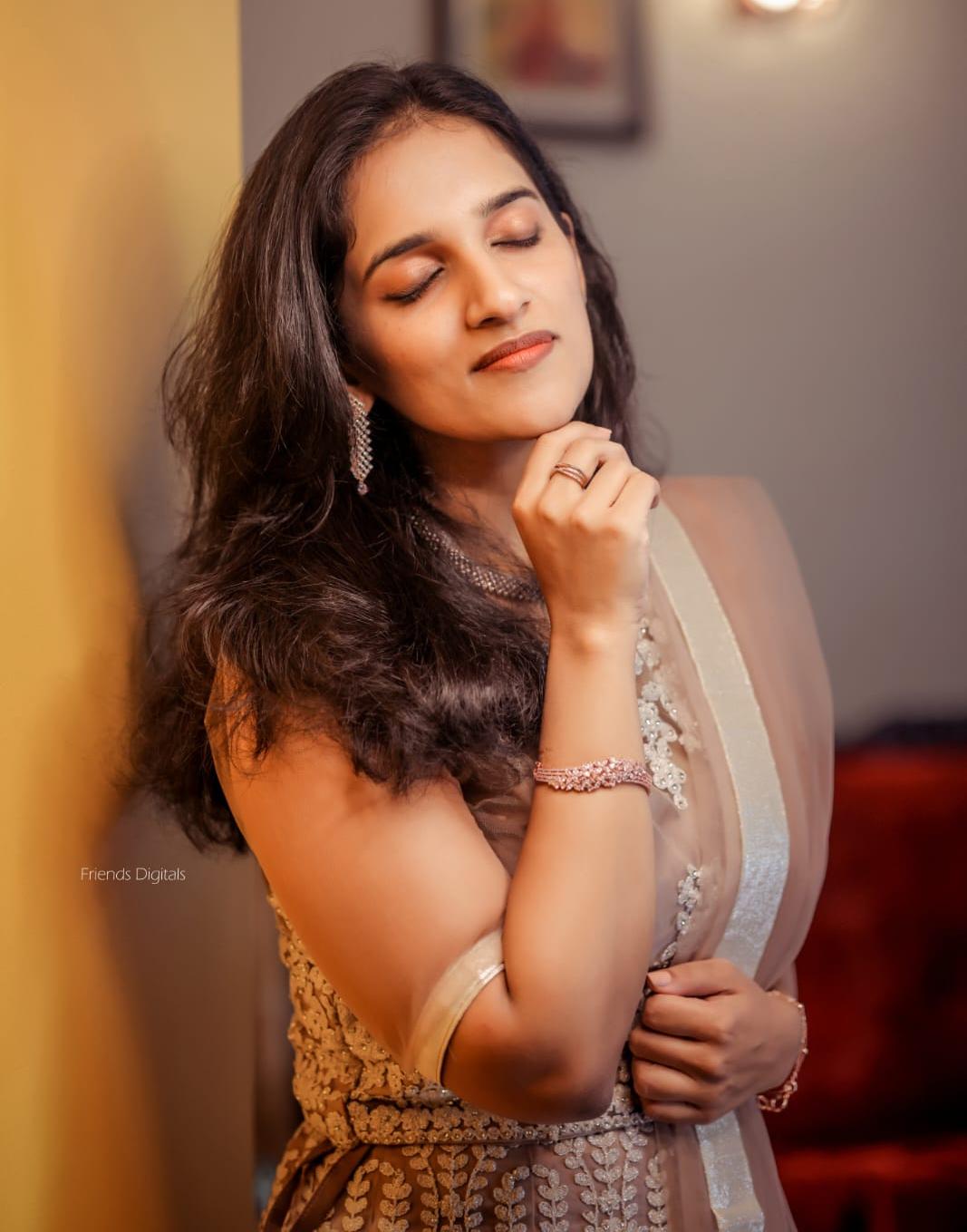 ANGEL WINGS MAKEUP STUDIO PATHANAMTHITTA