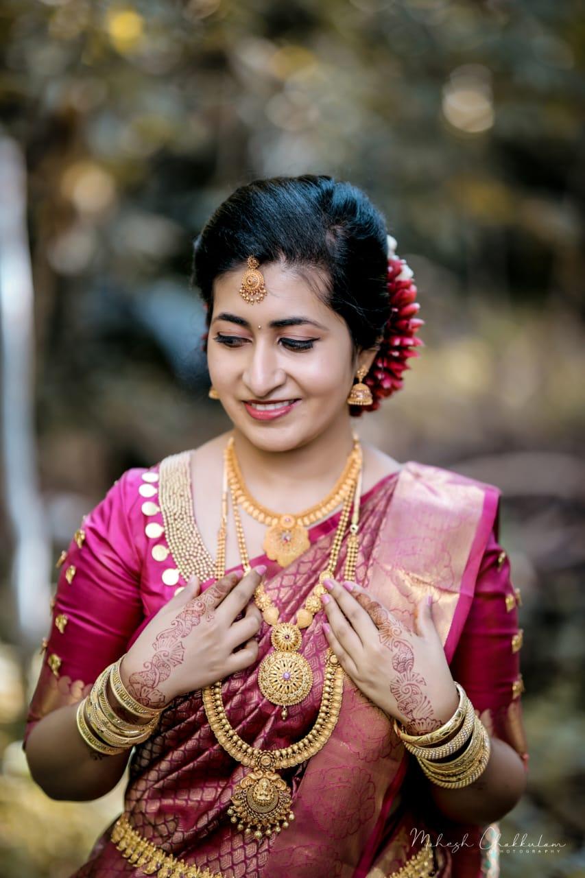 ANGEL WINGS MAKEUP STUDIO PATHANAMTHITTA